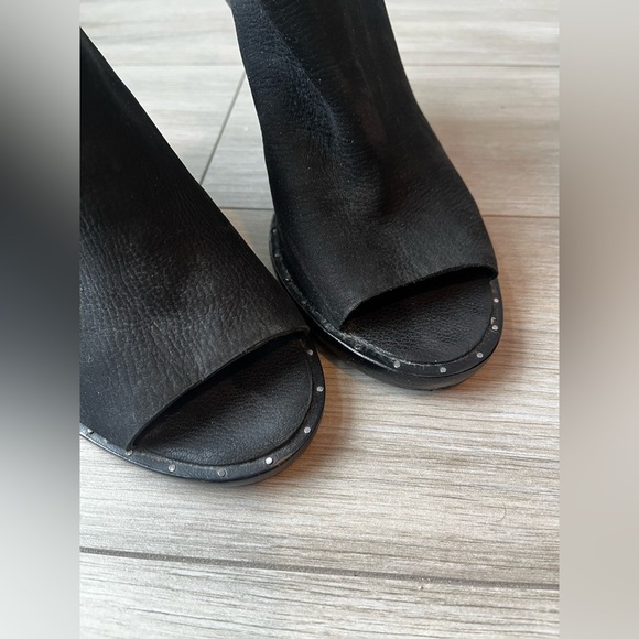 Anthropologie x Mercer Édit Cutout Peep Toe Booties - Picture 3 of 8